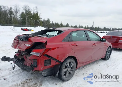 2022 Hyundai Elantra Sel z USA, uszkodzony, nr VIN KMHLM4AG8NU328606